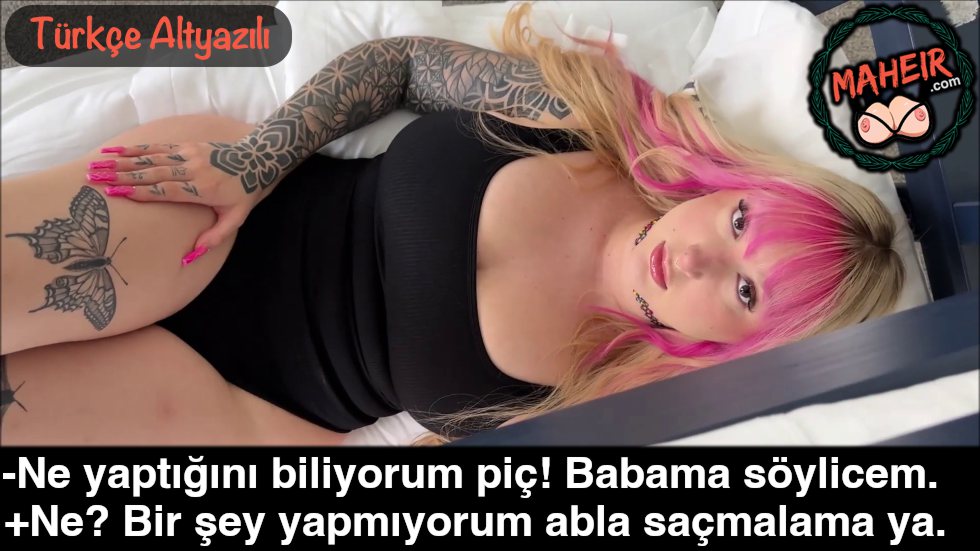 Ranzanın Alt Katında Yatan Ablasına Bakarak Sikiyle Oynadı