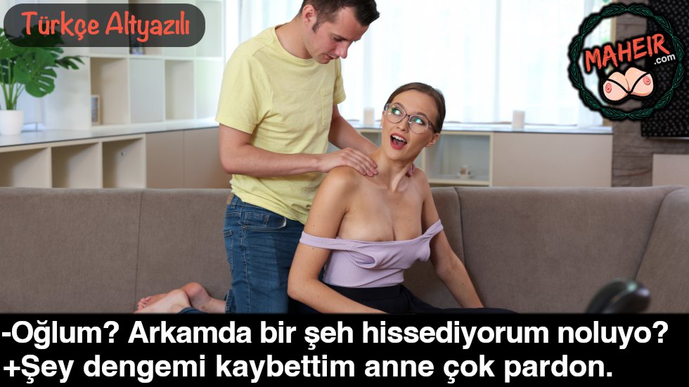 Üvey Annesinin Omuzlarına Krem Sürerken Tahrik Oldu Siki Kalktı